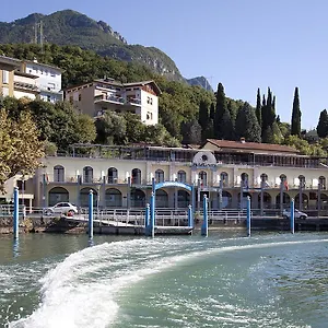 & Hotel