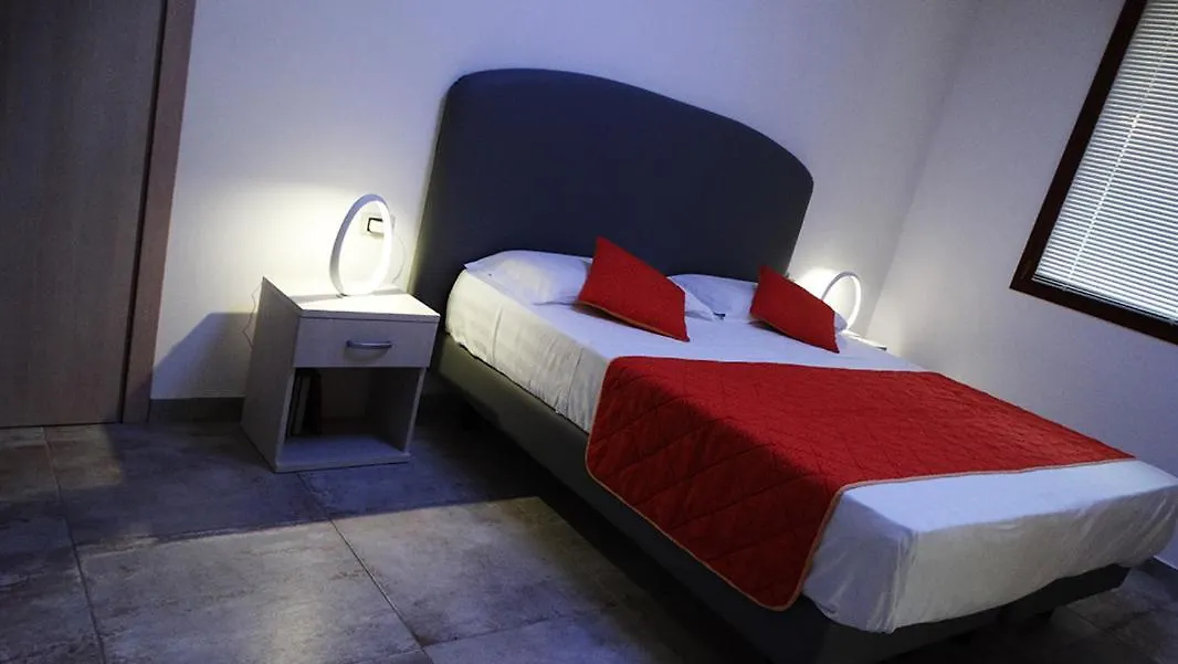 Hotel Orange Motel Vergiate